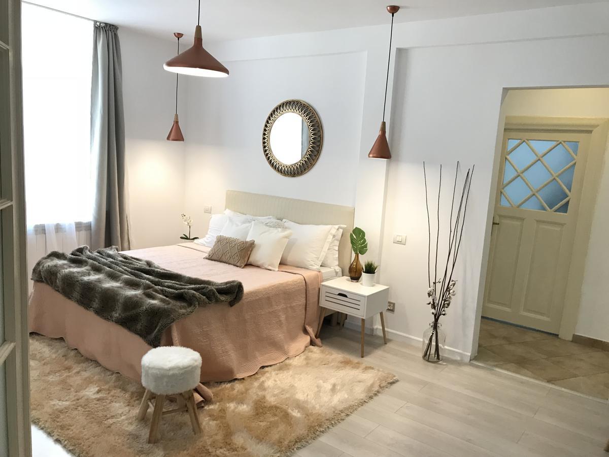 Metropole Apartments Invilla Old City Bucareste Exterior foto